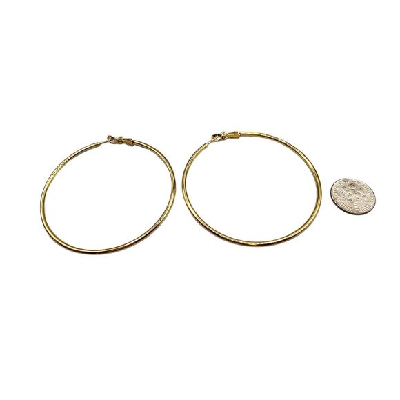 Pierced Earrings Modern Hoop Statement Open Work Dangle Gold Tone 2.5" Fashion - Picture 6 of 7